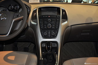 2013款英朗GT1.6L手动进取型