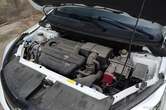 2016款海马M3 1.5L自动舒适型