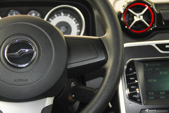 2015款中兴GX3 1.5L手动精英版