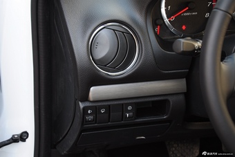 2015款马自达6 2.0L自动豪华型