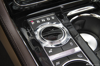 2015款捷豹XJL 2.0T两驱典雅商务版