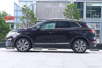 2015款林肯MKC 2.0T四驱总统系列