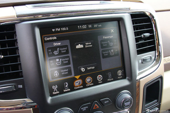 2011款道奇Ram 1500 Laramie Longhorn到店实拍