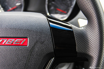 2016款金杯智尚S35 1.5L手动智能版