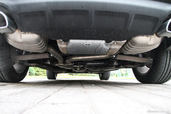 2015款奥迪Q5 40 TFSI舒适型