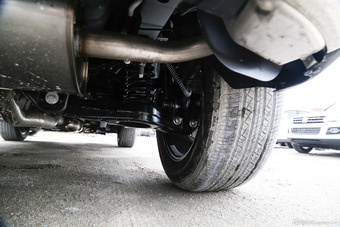 2015款众泰T600 2.0T手动尊贵型 家用版