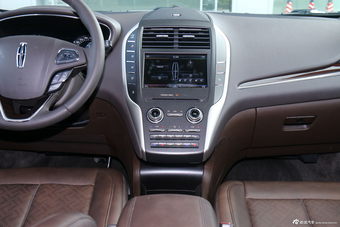 2015款林肯MKC 2.0T四驱总统系列