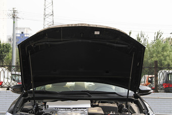 2015款凯美瑞2.0G豪华版