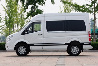 2015款图雅诺2.8T短轴商运版