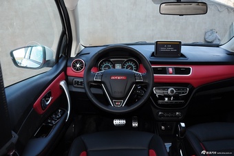 2015款哈弗H1 1.5L自动尊贵型