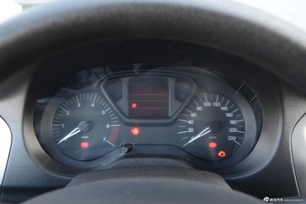 2016款全新爱丽舍1.6L手动时尚型