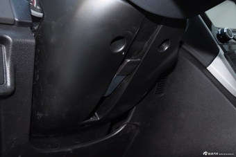 2015款传祺GS5速博1.8T自动四驱豪华导航版