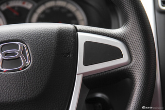 2015款利亚纳A6 1.4L手动两厢畅想型