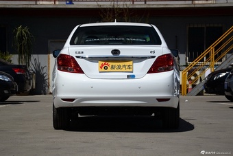 2016款比亚迪e5豪华型