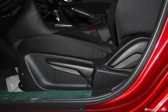 2016款马自达3昂克赛拉1.5L自动三厢舒适型