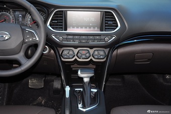 2015款传祺GS4 200T G-DCT豪华版