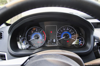 2016款中兴威虎TUV 2.5T手动澳洲版柴油两驱豪华型