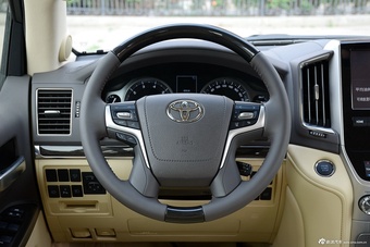 2016款兰德酷路泽4.6L自动VX-R