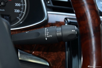 2016款东风A9 1.8T自动豪华型