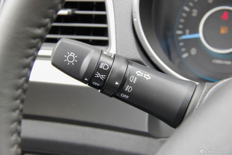 2015款绅宝X65 2.0T自动舒适型