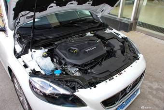 2015款沃尔沃V40到店实拍