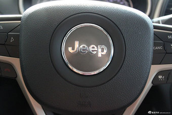 2014款自由光2.4L自动精锐版