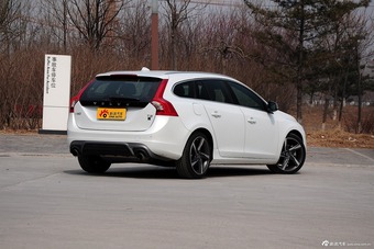 2015款沃尔沃V60 2.0T T5智雅个性运动版