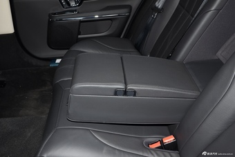 2016款捷豹XJL 2.0T自动两驱典雅商务版