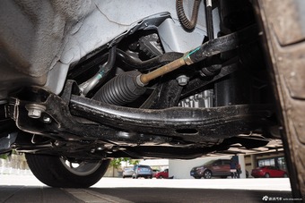 2015款吉利远景1.3T手动尊贵型