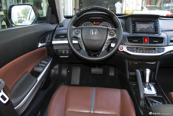 2014款歌诗图3.0L自动豪华导航版