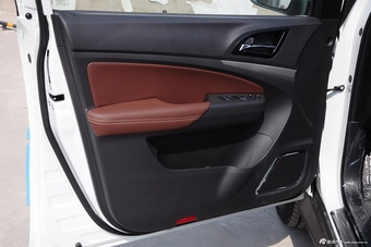 2015款比亚迪S7 1.5T手动尊贵版