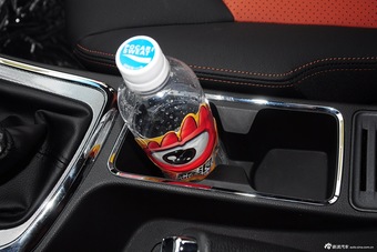 2015款宝骏560 1.8L手动精英型