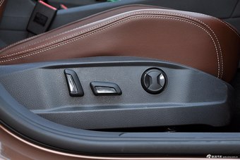 2015款凌渡1.8T自动豪华型330
