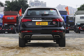 2016款众泰SR7 1.5T手动魔方之心版