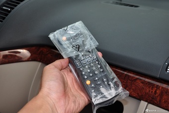 2014款唯雅诺3.5L卓越版