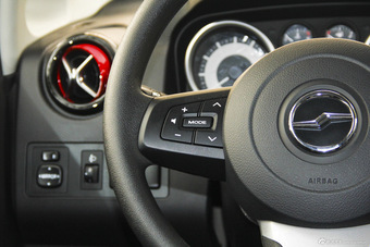 2015款中兴GX3 1.5L手动精英版