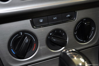 2013款朗逸1.4TSI DSG舒适版