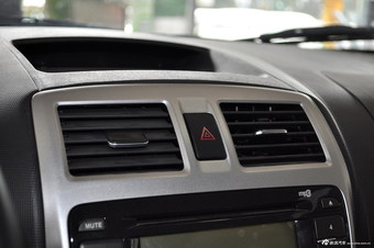 2011款骏捷FSV 1.5L手动精英