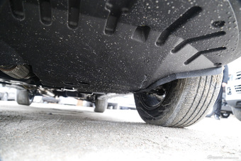 2015款众泰T600 2.0T手动尊贵型 家用版