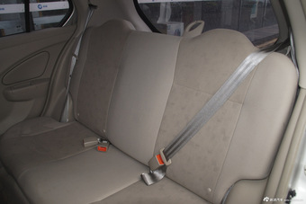 2014款启辰R30 1.2L手动优享版
