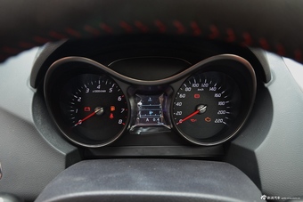 2016款海马S5 1.6L手动智能豪华科技版