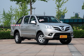 2014款拓陆者E5 2.8T精英版4JB1