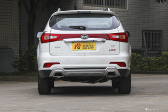 2016款比亚迪S7 2.0T自动旗舰型Plus