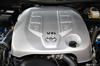 2013款锐志2.5V自动菁锐版