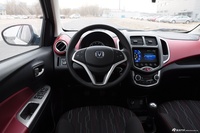 2014款奔奔1.4L手动天窗版