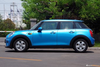 2015款MINI ONE 1.2T手动五门掀背