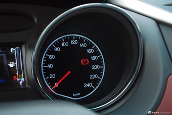 2015款比亚迪G5 1.5TI手动尊贵型