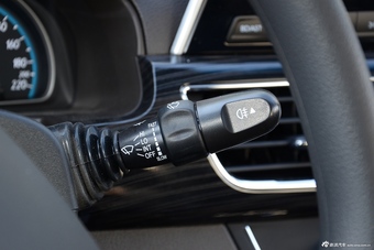 2016款宝骏630 1.5L手动舒适型