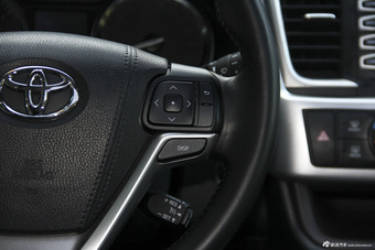 2015款汉兰达2.0T自动四驱至尊版7座