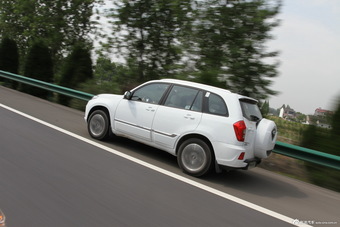 2014款瑞虎3 1.6L CVT豪华型